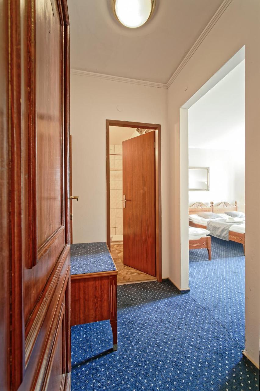 Hotel Napoleon Austerlitz Exterior photo